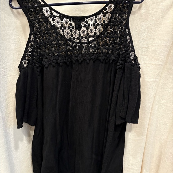 GUC cold shoulder Elegant Black Lace Women's Top - Picture 3 of 3